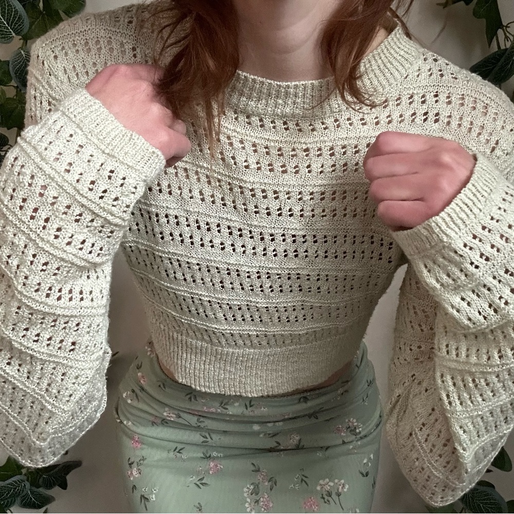 Light Mint Green Crop Knit Cardigan size 6 Beginning Boutique